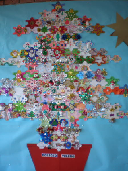 Puzzle Christmas Tree Classroom Display Photo - SparkleBox